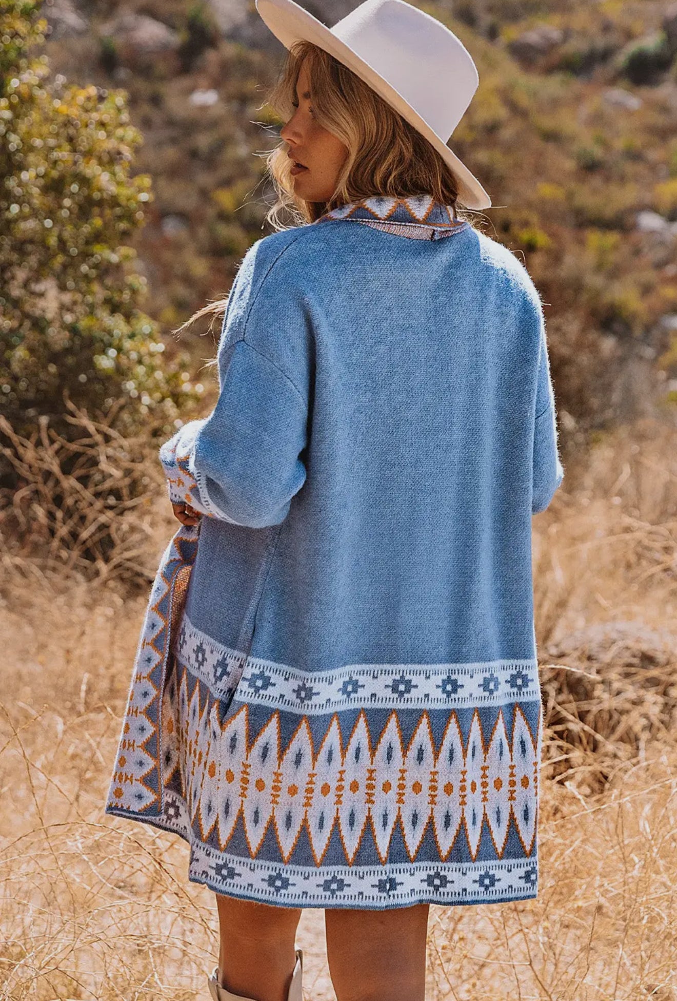 Ariah Aztec Print Open Front
Knitted Cardigan