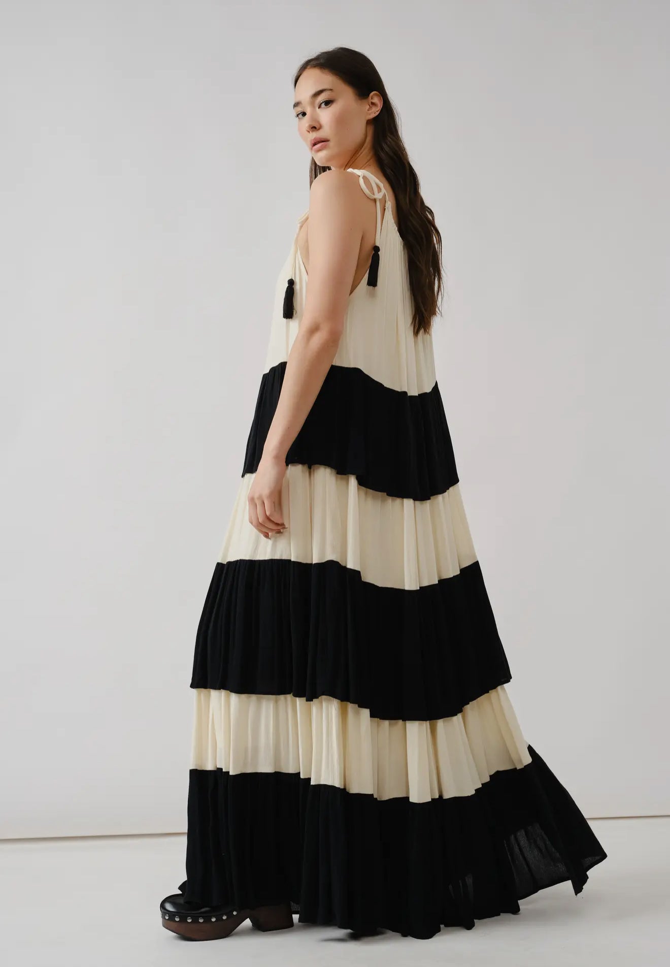 Aaron & Amber
Color Blocked Tier Maxi Dress