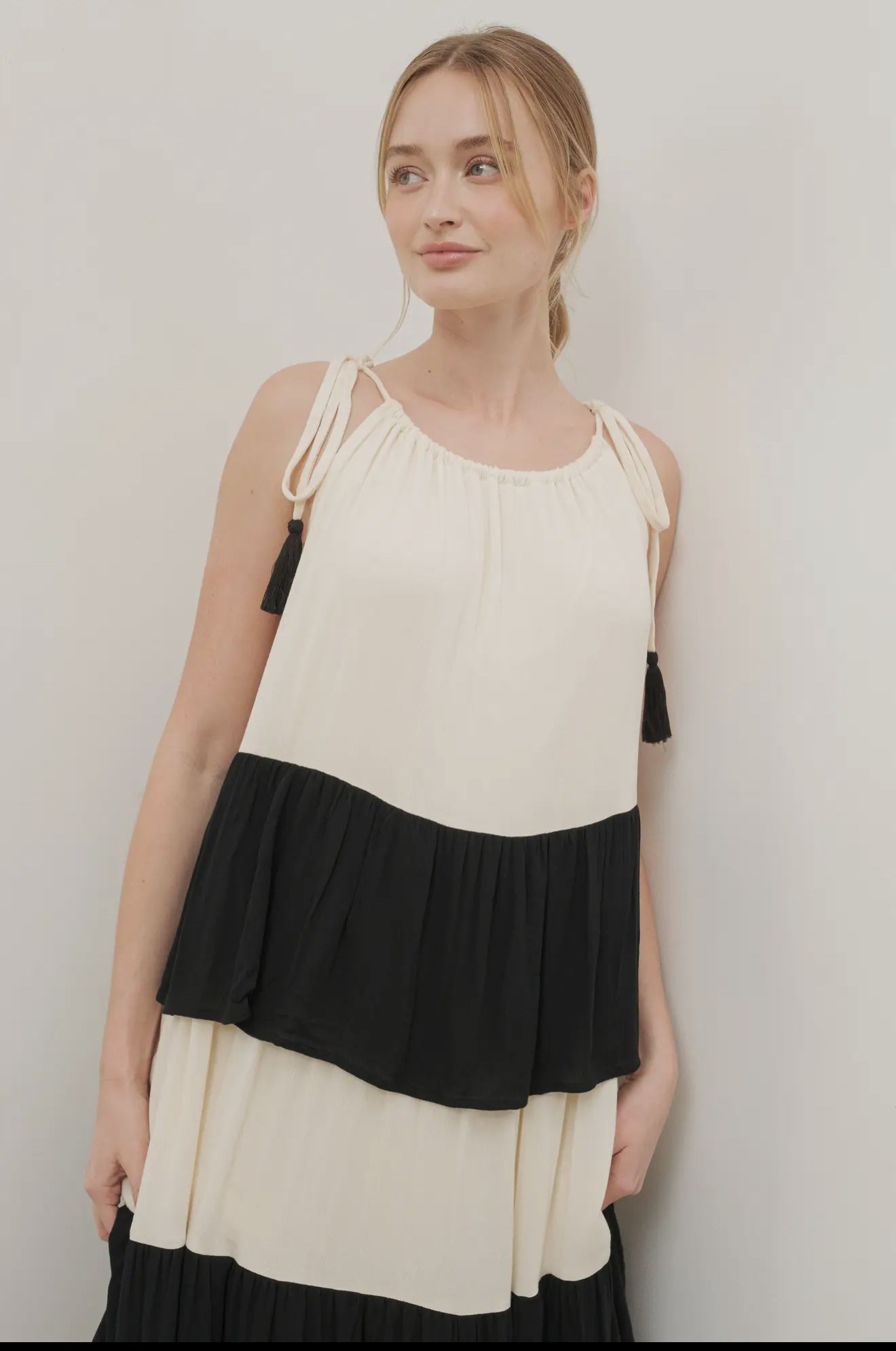 Aaron & Amber
Color Blocked Tier Maxi Dress