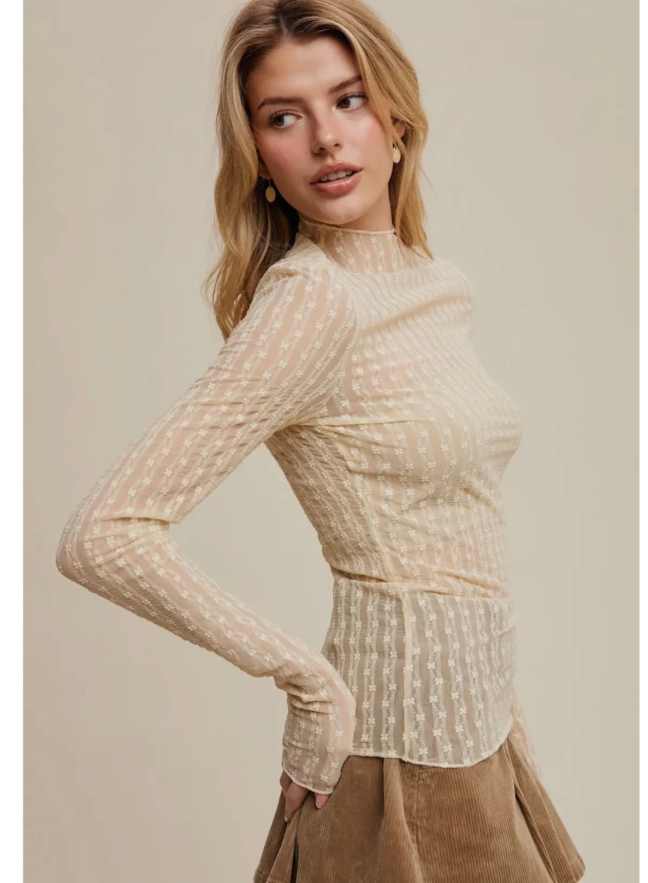 Ditzy floral mesh mock top