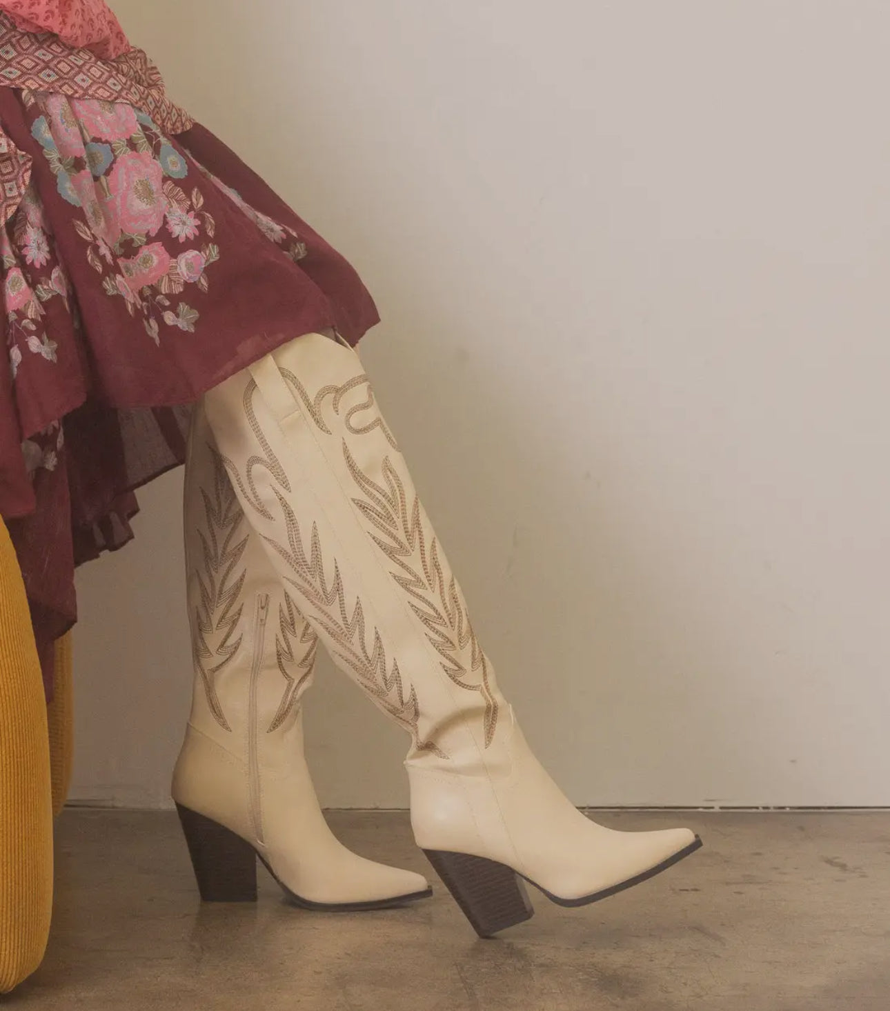The Bronco Almond, black and  off white | Knee High Cowboy
Western Boots