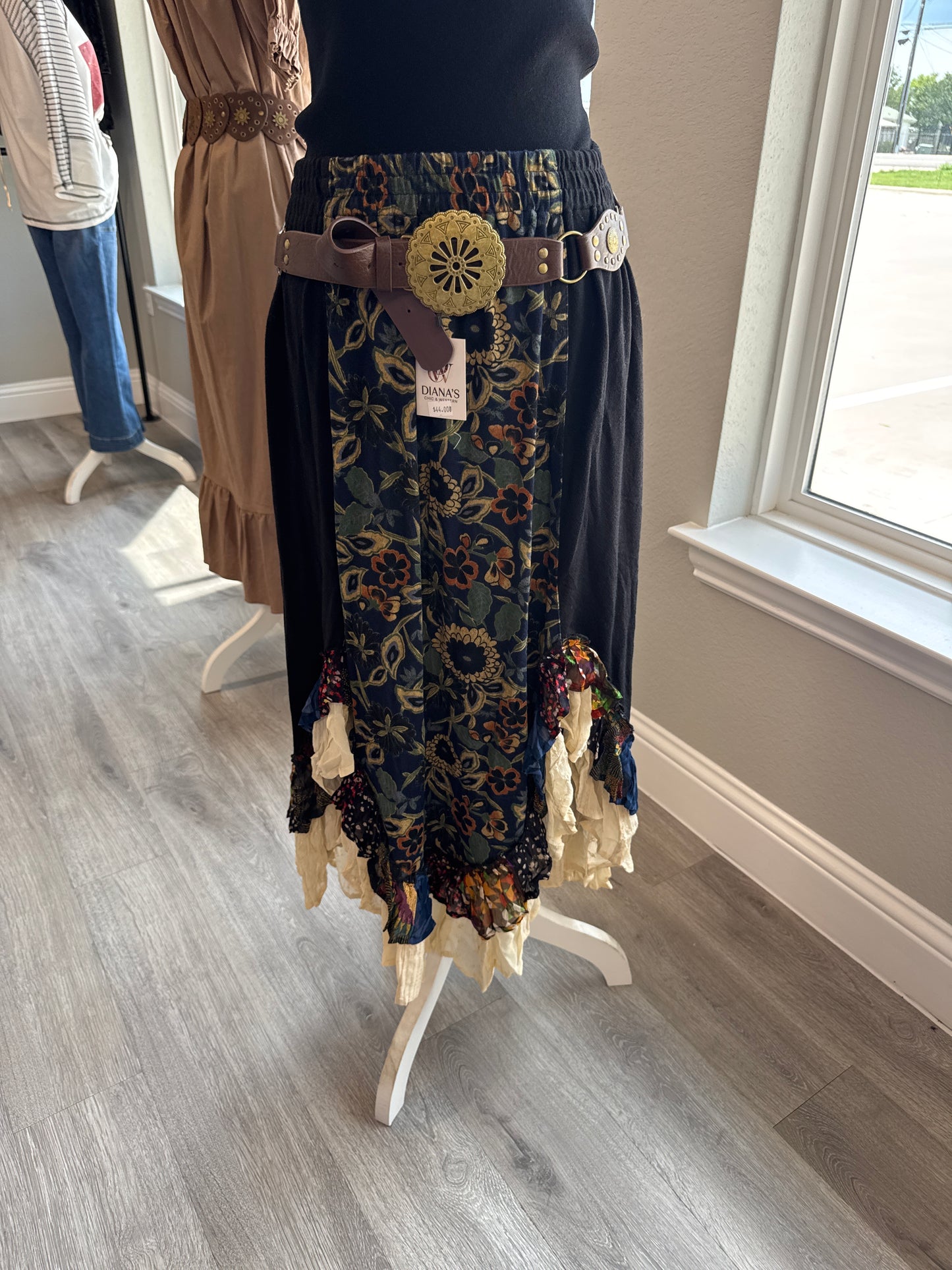 Bohoemia Mid-Length Skirt with Rayon
Print