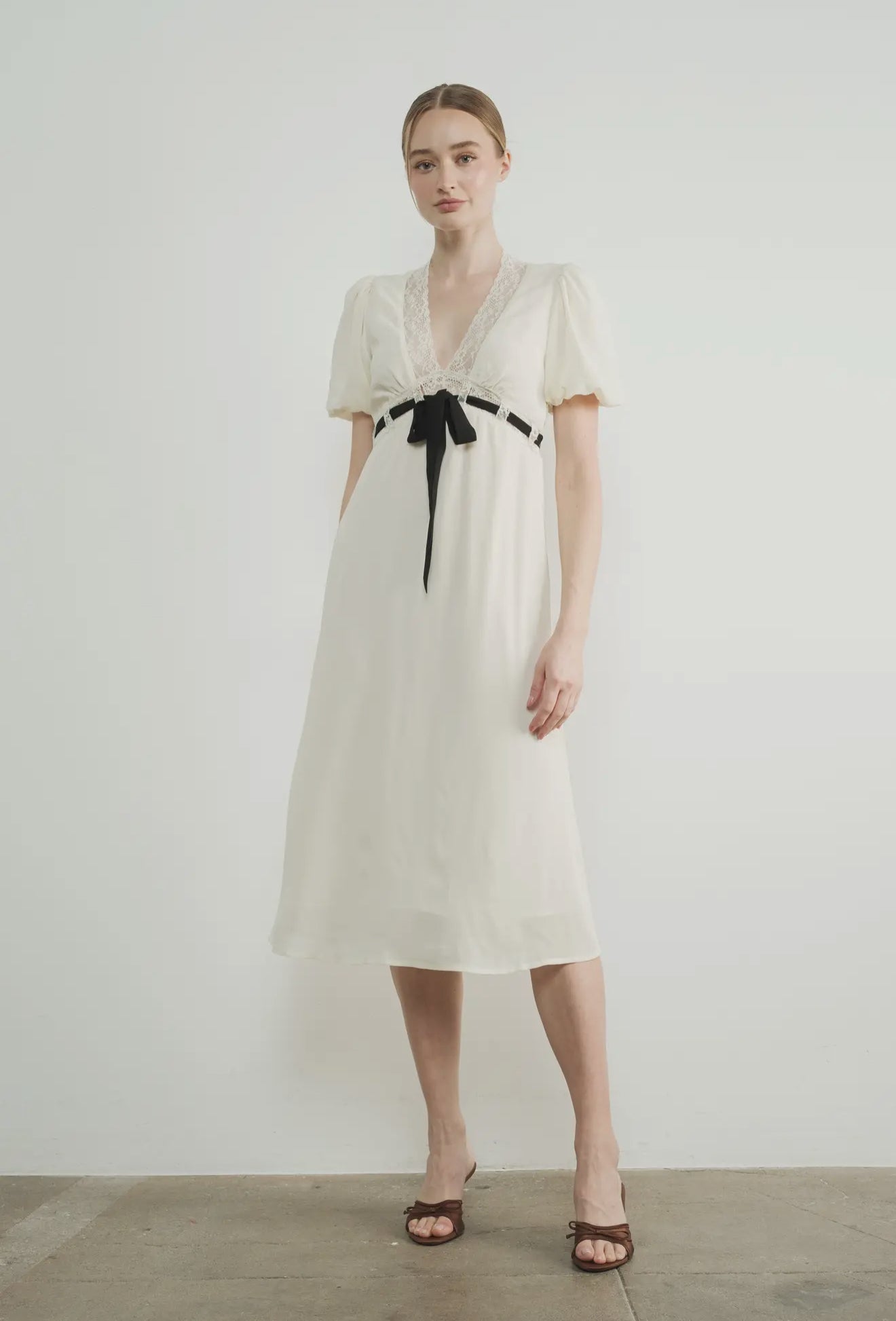 V Neck Lace Insert Midi Dress
with Bow