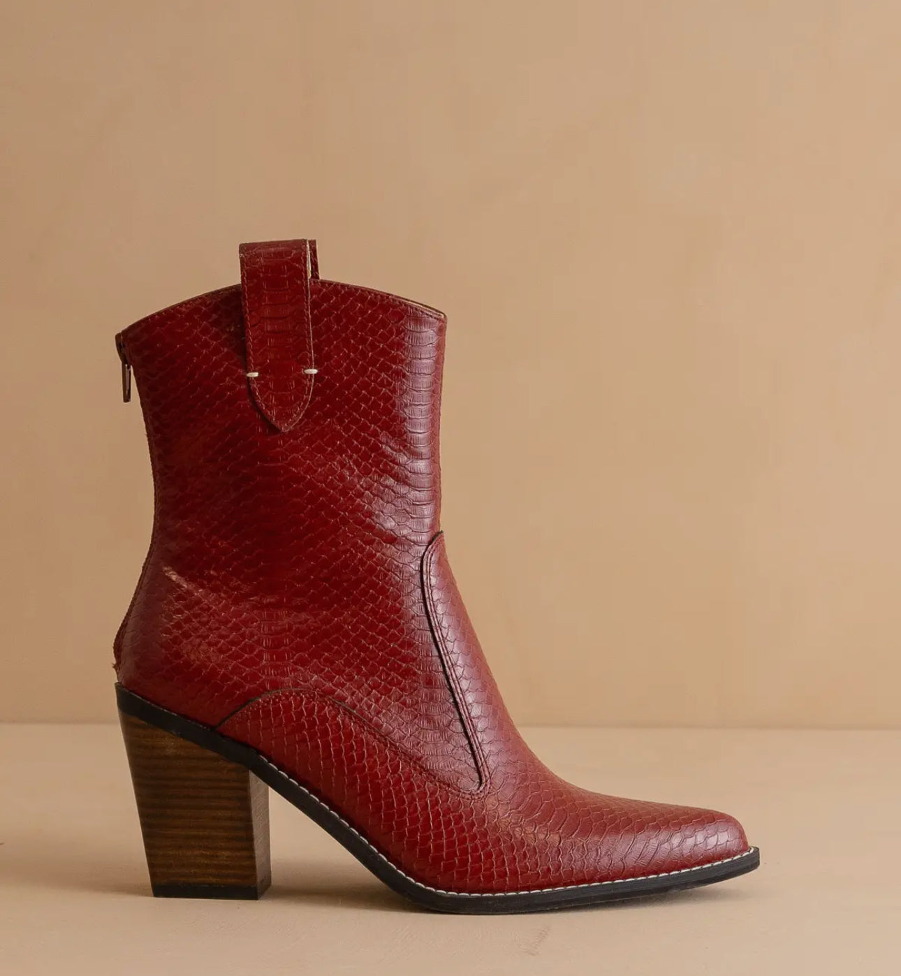 The Tara | Red Two Paneled Western Boot