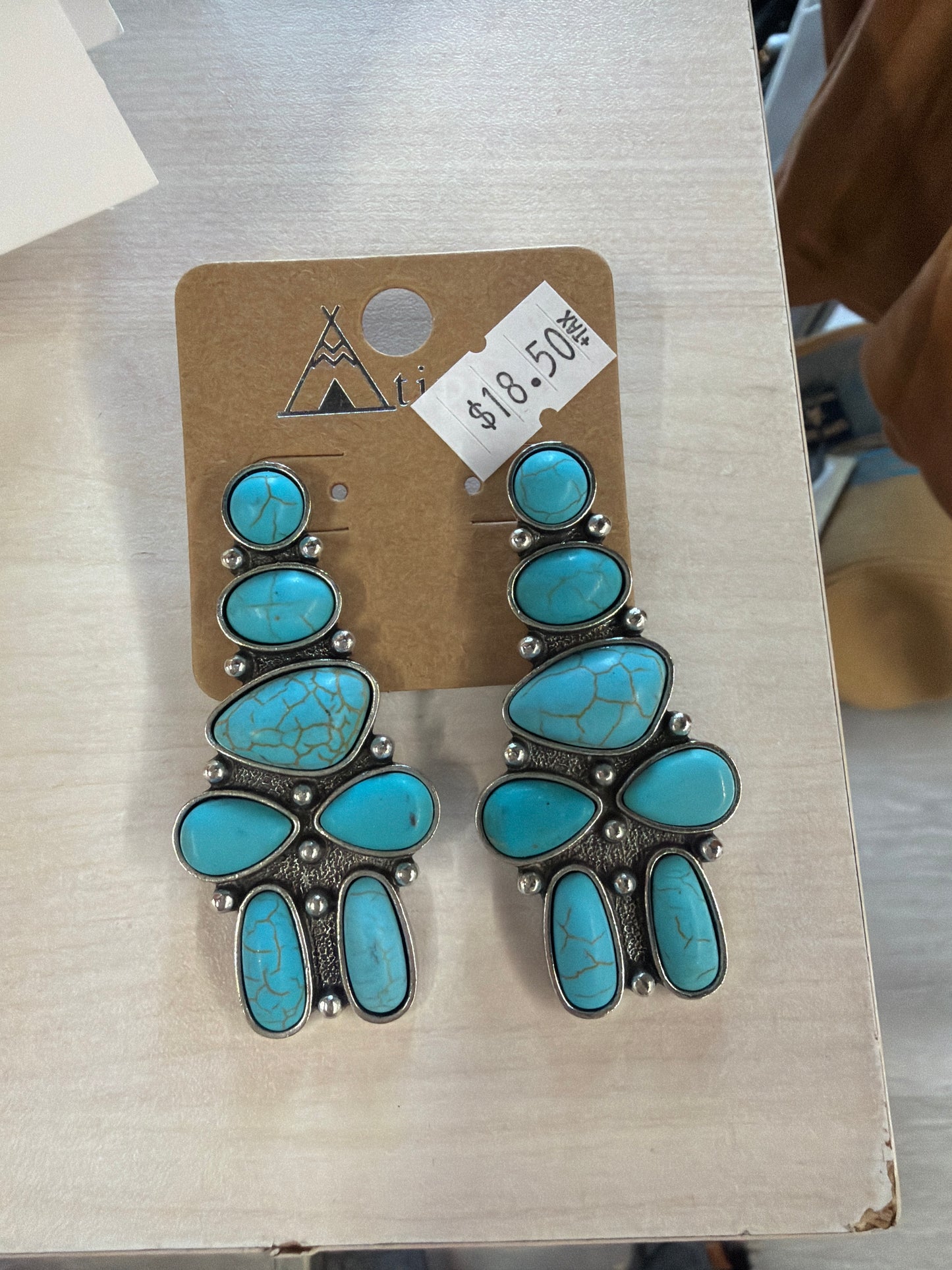 Western Turquoise Stone Dangle Earring