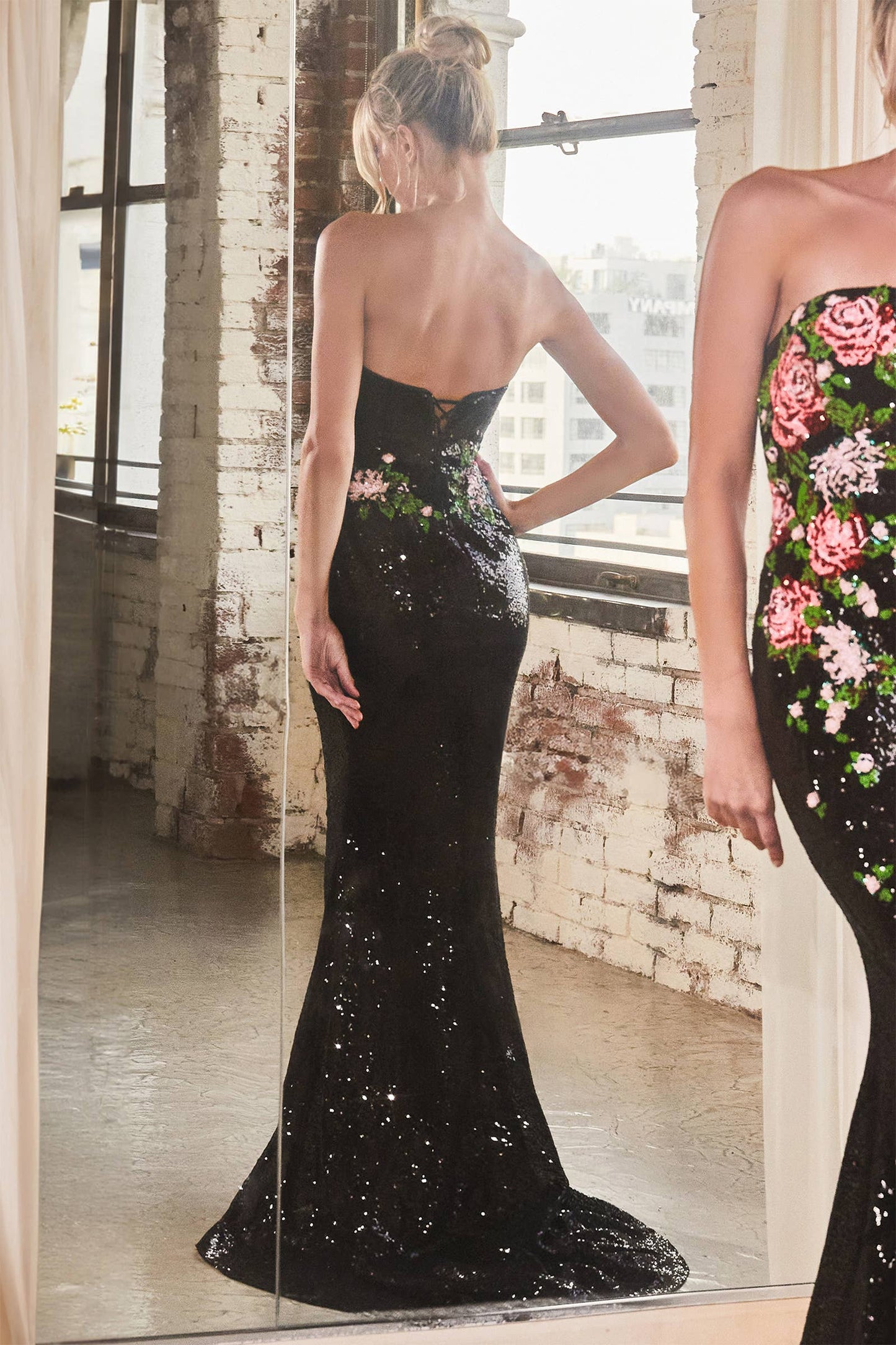 STRAPLESS FLORAL PATTERNED SEQUIN DRESS: Black / 6