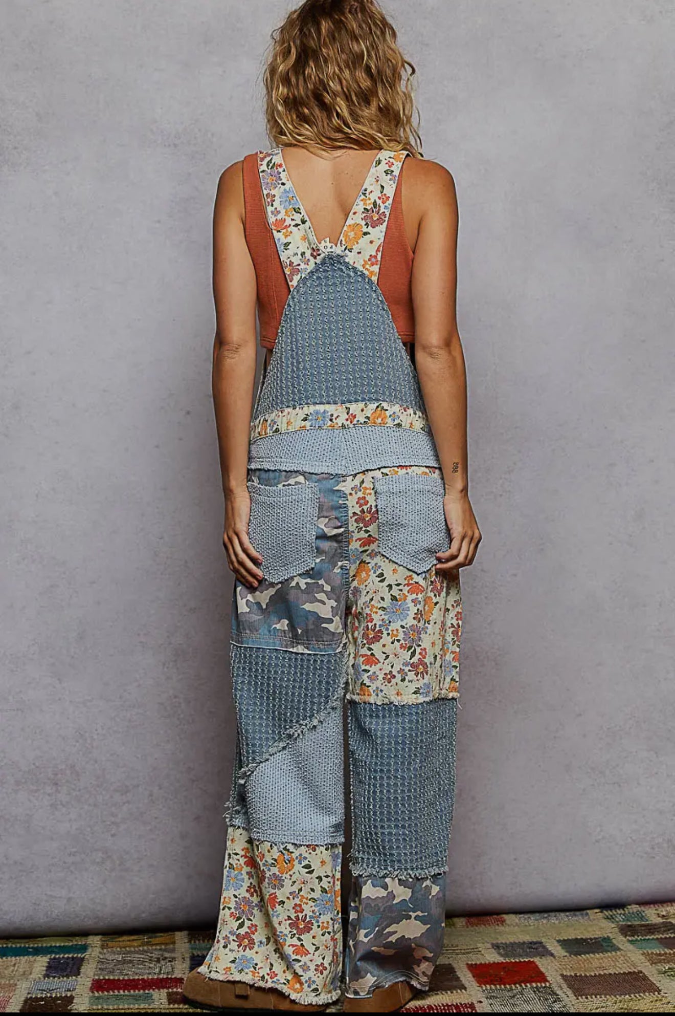 Floral Print Frayed Edge
Twill Woven Overalls