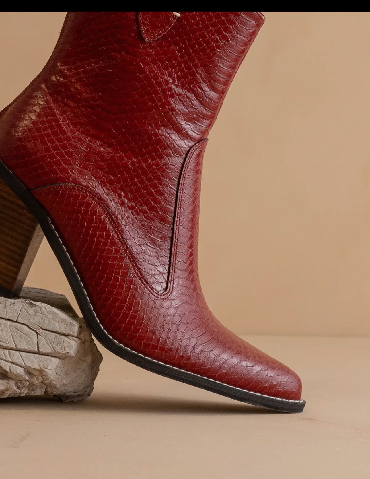The Tara | Red Two Paneled Western Boot
