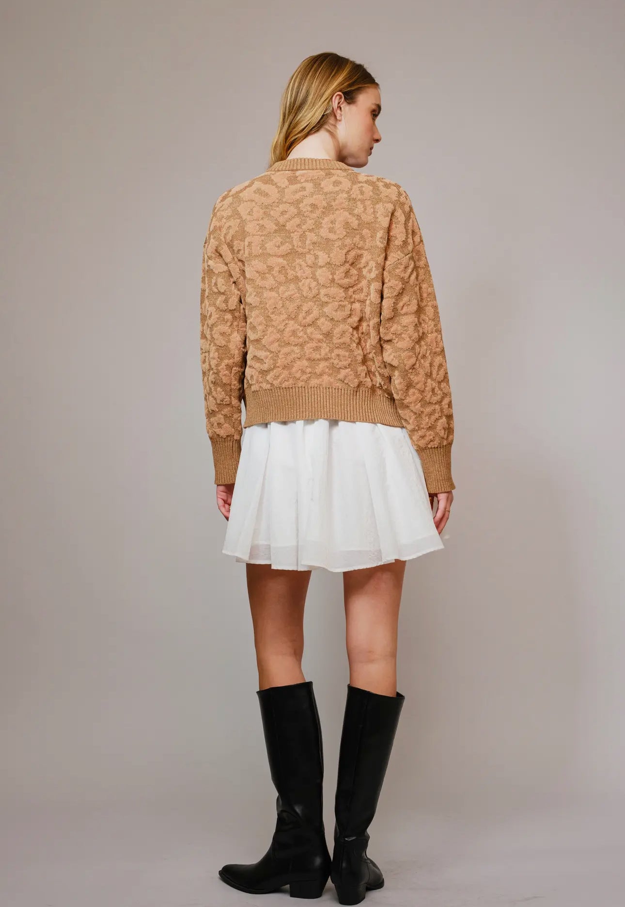 Leopard Western Patch
Crewneck Sweater