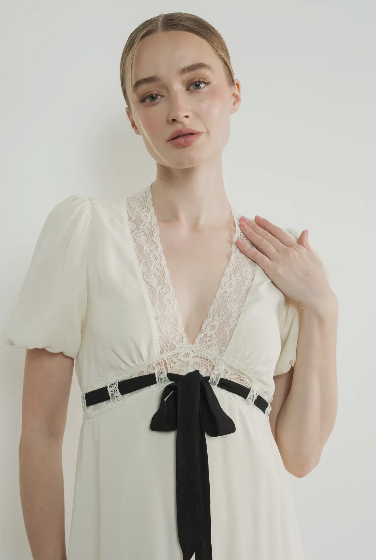 V Neck Lace Insert Midi Dress
with Bow