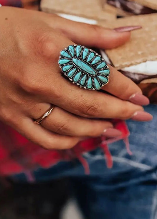 Vintage Oval Turquoise Ring