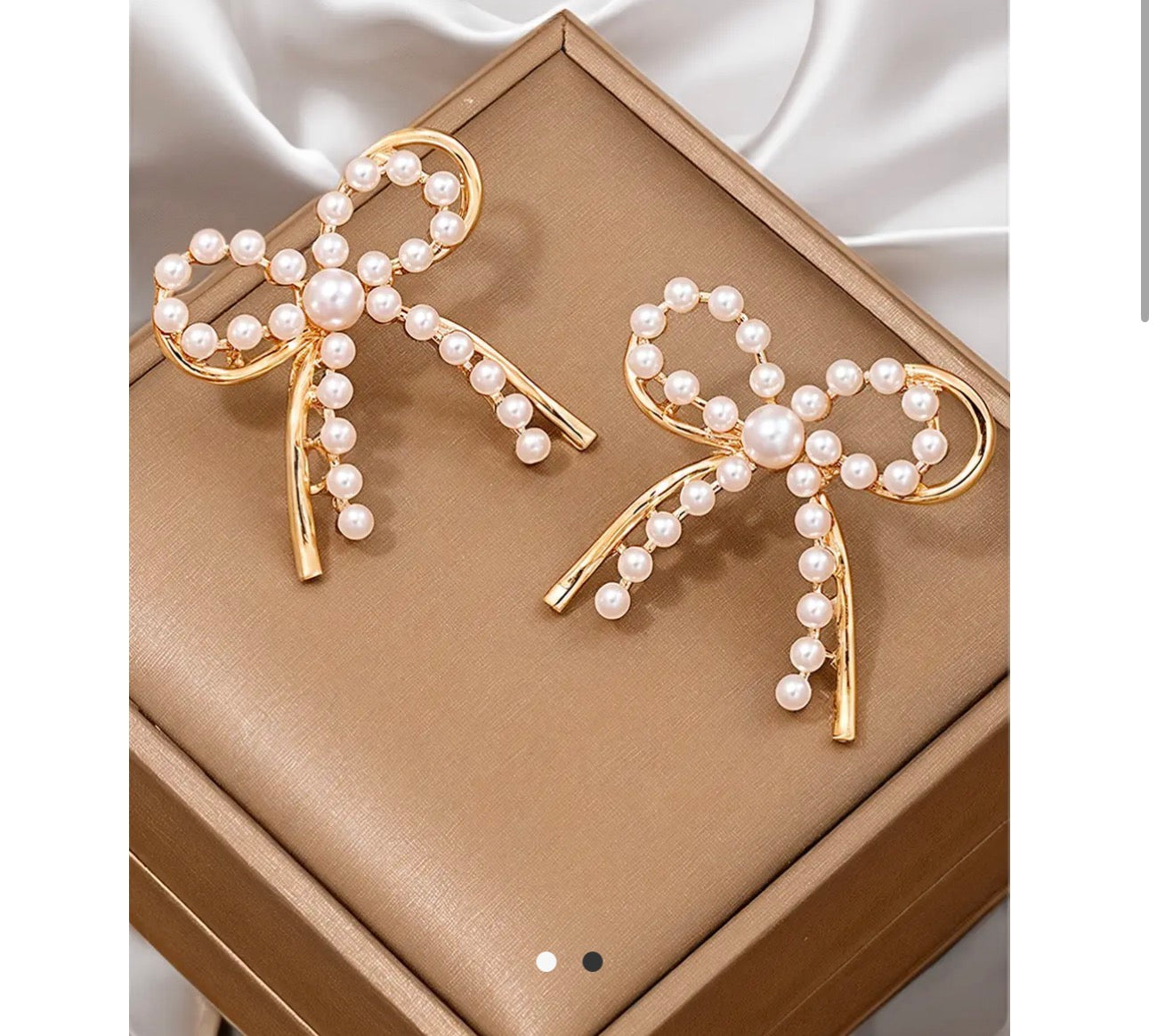 Valentine Pearl Embellished Alloy Bow
Knot Stud Earrings