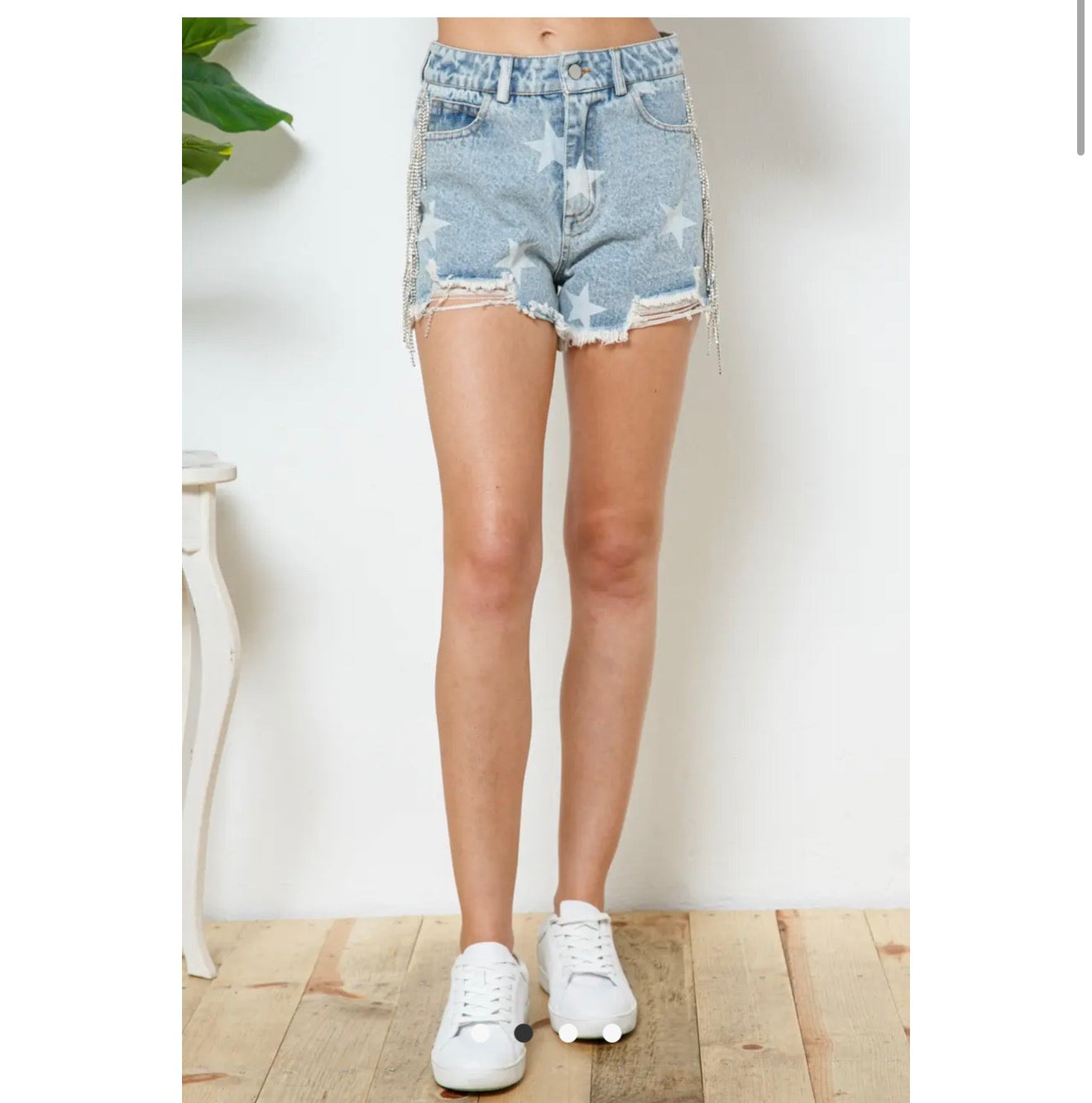 Star Denim Shorts W Rhinestone
Side Fringe