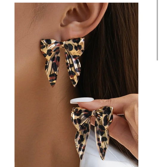 Leopard Print Bow Knot Shape Plated
Alloy Earrings