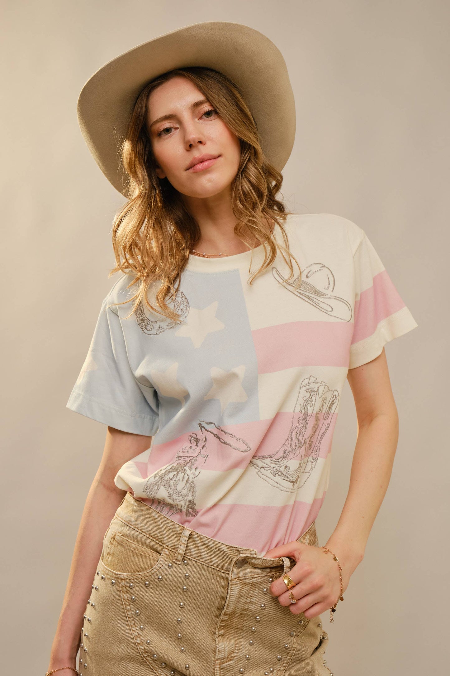 Western Flag Embroidery Crewneck Top: OFF WHITE MULTI