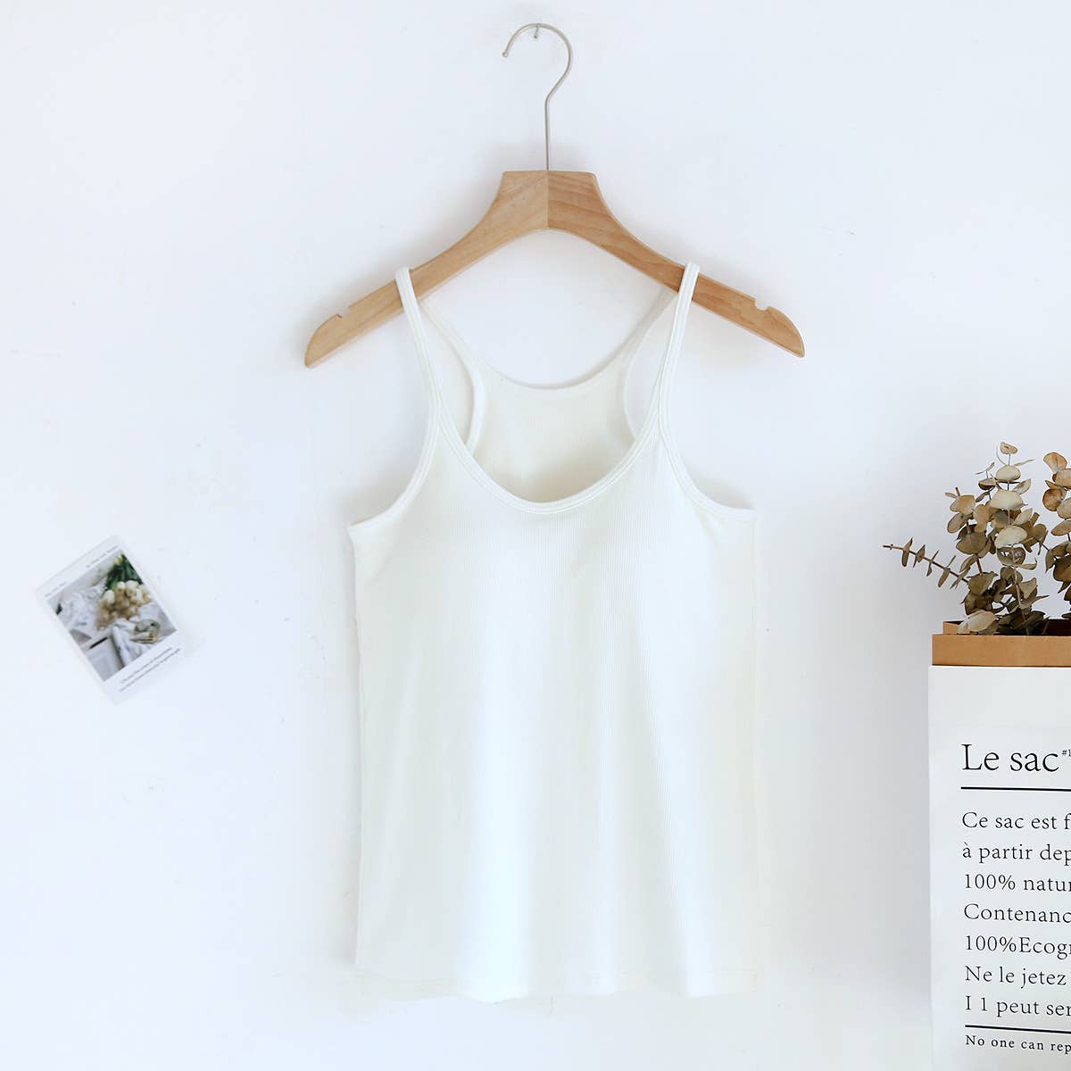 Regular athletic Spoon U-neck built-in bra rib tank top: White